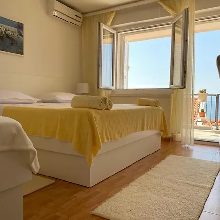 House Bartulovic * Brela