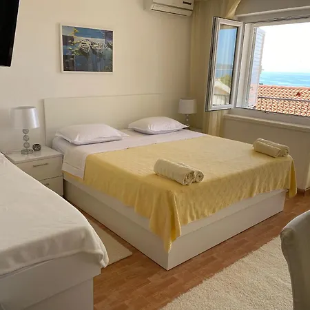 House Bartulovic Brela