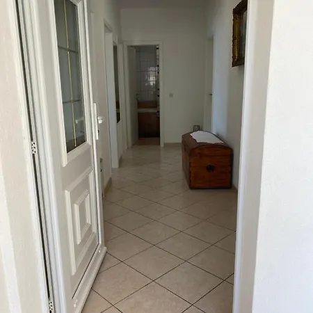 House Bartulovic 公寓 *