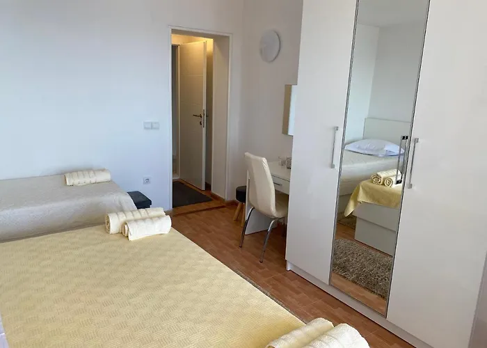 House Bartulovic * Brela